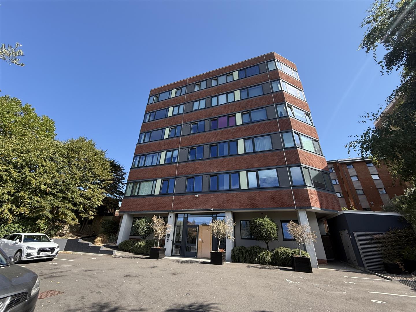 1 Bedroom Flat for Sale: £134,950. Upperton Road in Eastbourne, East Sussex